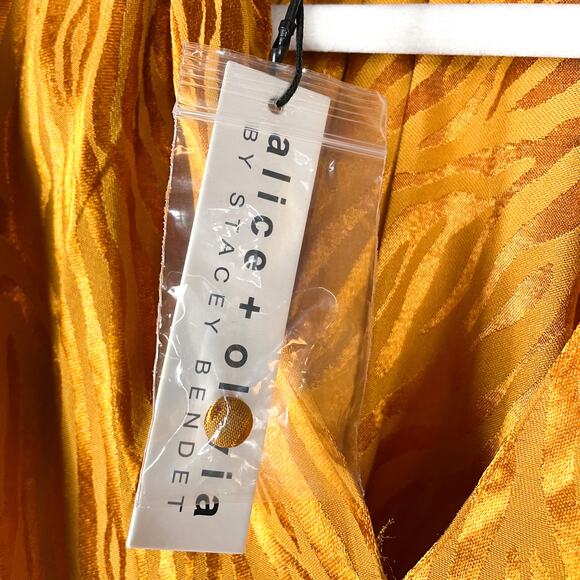 Alice + Olivia‎ Annabelle Top Autumn Gold Mock Satin Neck 3/4 Puff Sleeve Sz S - Picture 8 of 9